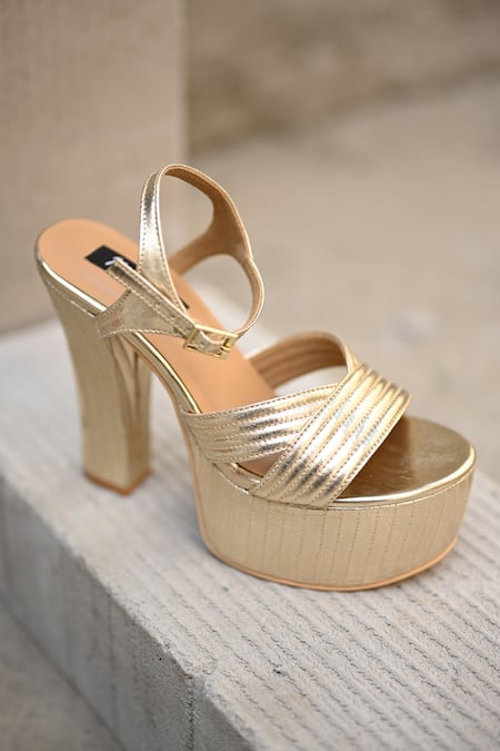 Buy_Miraki_Gold Block Heels With Stitching Details 