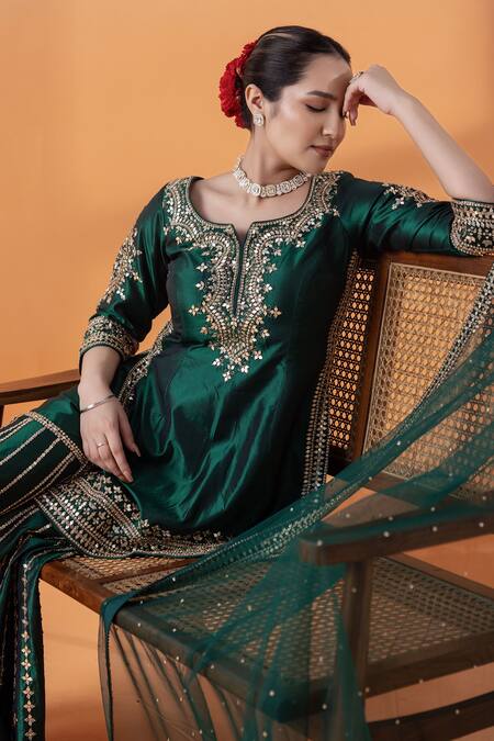 Shop_Raj Arora_Green Net Crystals, Sequins, Cut Work Bottle Silk Applique And Cutdana Kurta Set _Online_at_Aza_Fashions