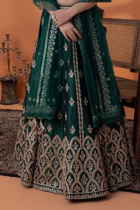 Shop_Raj Arora_Green Organza Pearls, Sequins V-neck Bottle Embellished Lehenga Set 