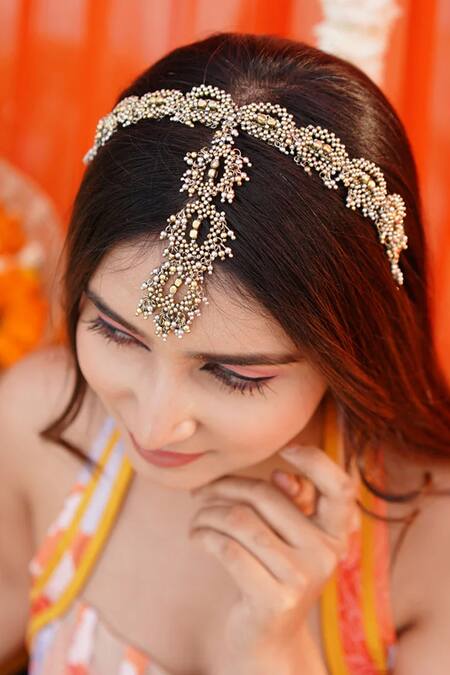 Vaidaan Beads, Pearls Anokhi Antique Gold Hairband Online at Aza Fashions Vaidaan_Beads, Pearls Anokhi Antique Gold Hairband _Online_at_Aza_Fashions