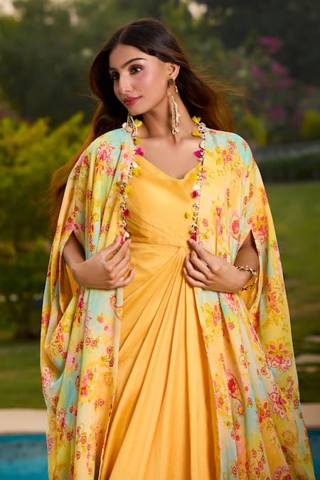 Buy_Aariyana Couture_Yellow Silk V-neck Draped Chanderi Tunic And Cape Set