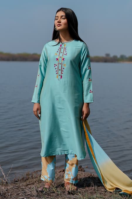 Buy_The Home Affair_Blue Cotton, Chiffon Embroidery Round Neck Designer Kurta Set With Dupatta _Online_at_Aza_Fashions