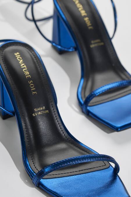 Buy_Signature Sole_Blue Electric Metallic Wrap Block Heels 