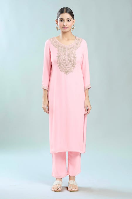 Samyukta Singhania_Pink Georgette, Silk, Cotton, Chiffon Floral Pittan Kurta And Pant Set_Online_at_Aza_Fashions