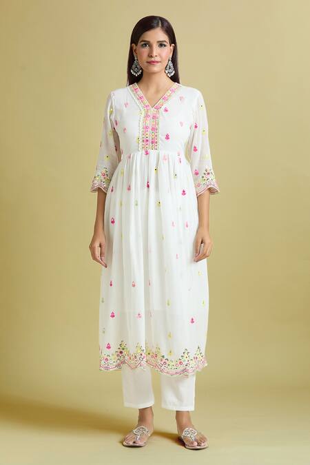 Samyukta Singhania_White Cotton Mirrors, Sequins V-neck Embroidered Anarkali Pant Set_Online_at_Aza_Fashions
