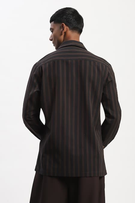 Abraham And Thakore Engineered Dual Woven Casual Shirt 