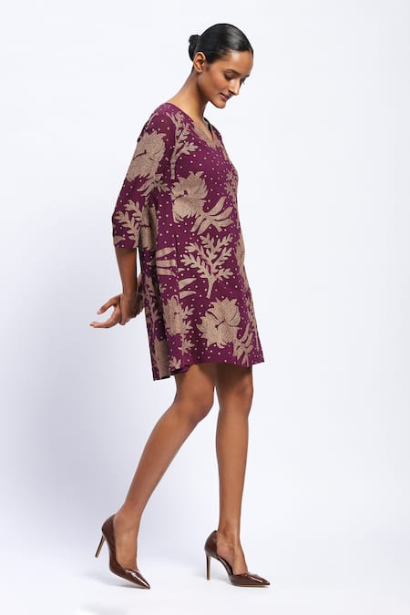 Buy Abraham And Thakore Purple Georgette Embroidery V-neck Aari Florals Dress Online at Aza Fashions Buy_Abraham And Thakore_Purple Georgette Embroidery V-neck Aari Florals Dress _Online_at_Aza_Fashions