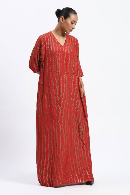 Shop Abraham And Thakore Coral Crepe Sequins V-neck Broken Stripes Kaftan Online at Aza Fashions Shop_Abraham And Thakore_Coral Crepe Sequins V-neck Broken Stripes Kaftan _Online_at_Aza_Fashions