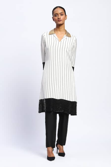 Buy_Abraham And Thakore_White Crepe Sequins V-neck Solid Stripes Kurta _Online_at_Aza_Fashions