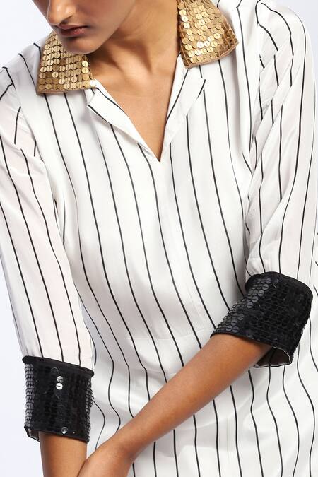 Abraham And Thakore_White Crepe Sequins V-neck Solid Stripes Kurta _at_Aza_Fashions