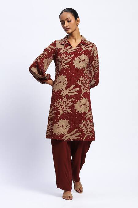 Abraham And Thakore_Burgundy Georgette Embroidery Collared Aari Florals Kurta _Online_at_Aza_Fashions