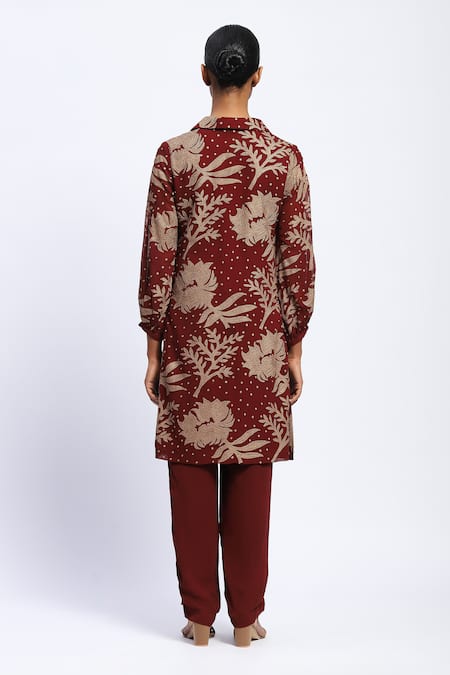 Abraham And Thakore Aari Florals Burgundy Kurta 