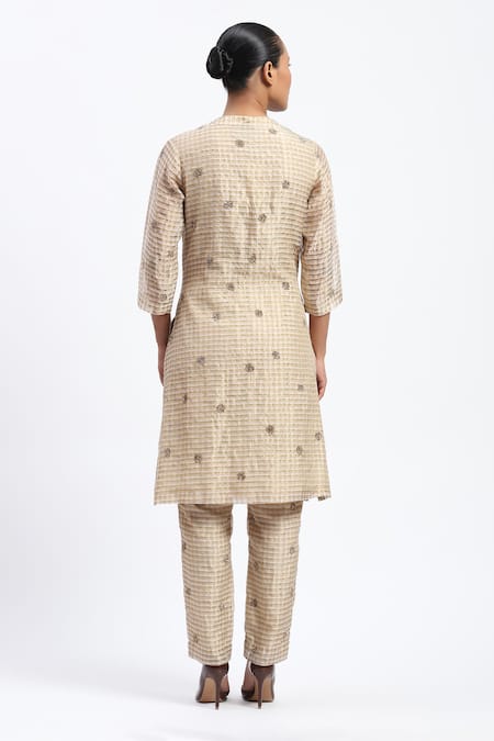 Abraham And Thakore Gold Maheshwar Kurta 