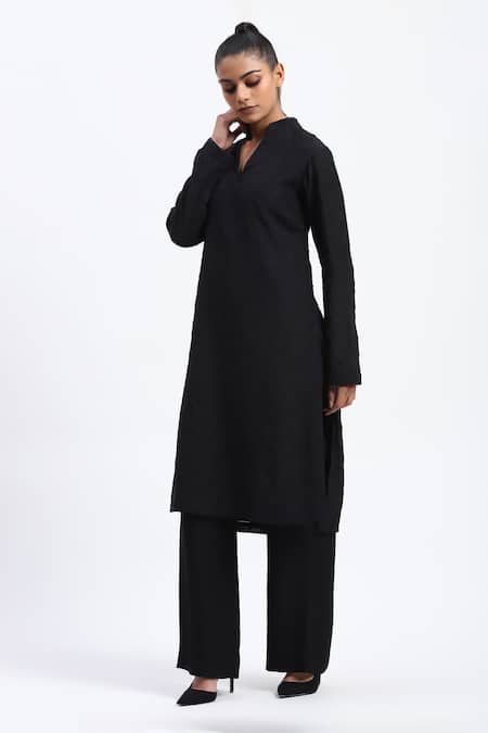 Abraham And Thakore_Black Chanderi Cut Work Mandarin Collar Bird Kurta _Online_at_Aza_Fashions