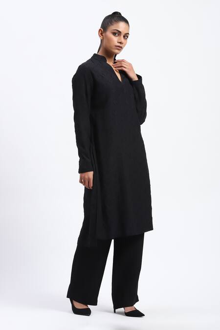 Shop_Abraham And Thakore_Black Chanderi Cut Work Mandarin Collar Bird Kurta _Online_at_Aza_Fashions