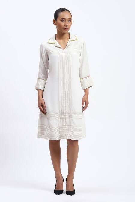 Buy Abraham And Thakore White Chanderi Collared, V-neck Trapunto Kurta Online at Aza Fashions Buy_Abraham And Thakore_White Chanderi Collared, V-neck Trapunto Kurta_Online_at_Aza_Fashions