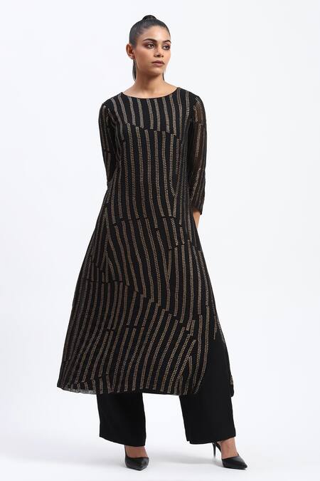 Abraham And Thakore_Black Georgette Sequins Round Neck Broken Stripes Kurta _Online_at_Aza_Fashions