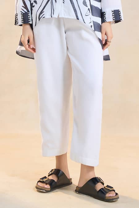 Vedika M White Cotton, Linen Collared Chevron Shell Shirt Set Online at Aza Fashions Vedika M_White Cotton, Linen Collared Chevron Shell Shirt Set _Online_at_Aza_Fashions