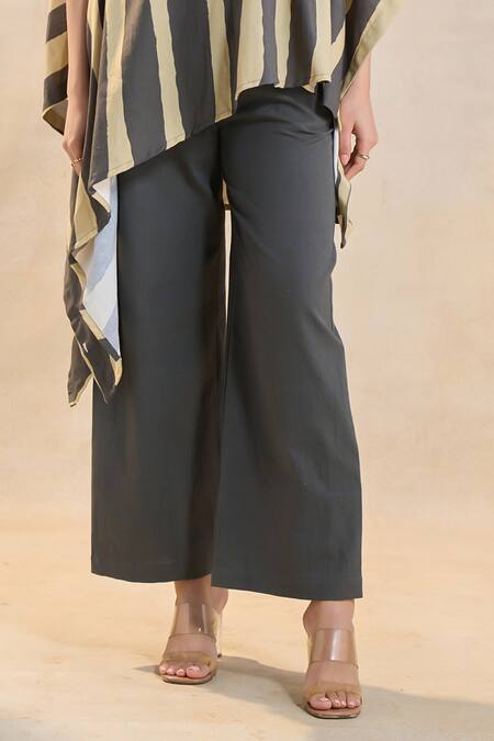 Vedika M Brown Linen Round Neck Striped Noon Kaftan Set Online at Aza Fashions Vedika M_Brown Linen Round Neck Striped Noon Kaftan Set _Online_at_Aza_Fashions