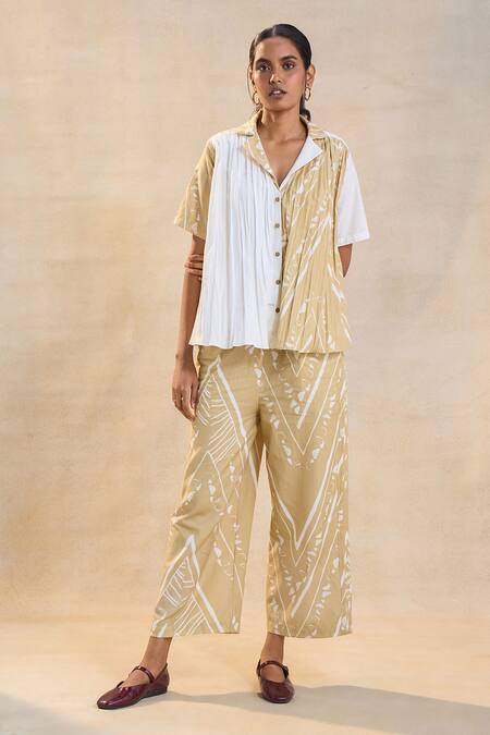 Vedika M_Multi Color Linen Collared Chevron Shell Pleated Shirt _Online_at_Aza_Fashions