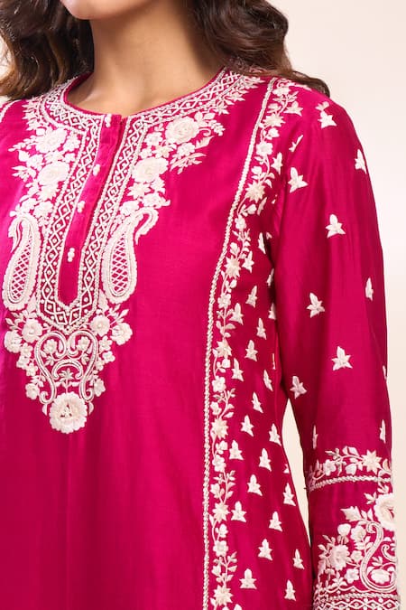 Sheetal Batra_Pink Embroidery Round Neck Hot Kurta And Set _Online_at_Aza_Fashions