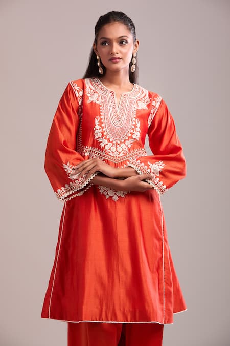 Sheetal Batra_Orange Cotton Embroidery Split V-neck Burnt Kurta Set _Online_at_Aza_Fashions