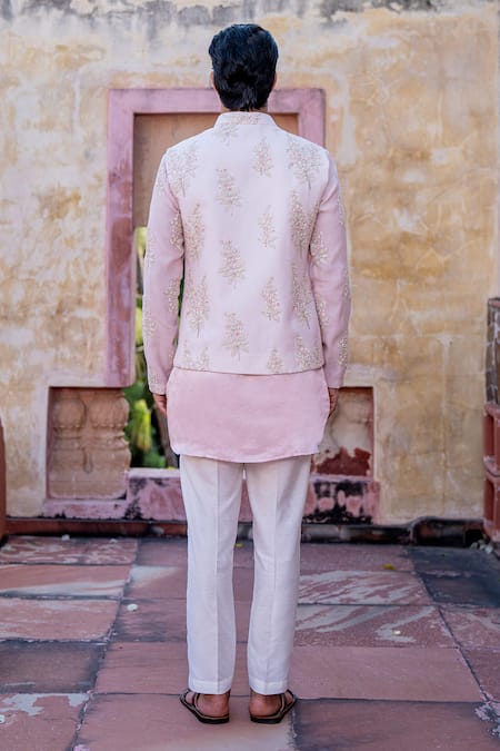 Nafs Floral Embroidered Chanderi Kurta Set 