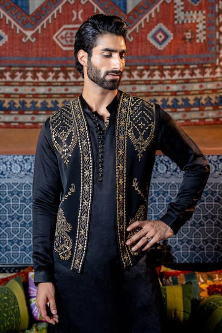 Shop Nafs Black Tussar, Silk Embroidery, Mirrors Kurta Set Online at Aza Fashions Shop_Nafs_Black Tussar, Silk Embroidery, Mirrors Kurta Set _Online_at_Aza_Fashions