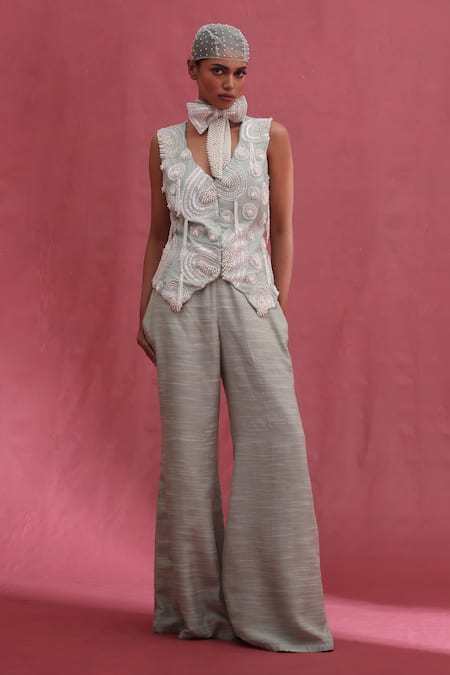 URMIL Mint Muslin Embroidery V-neck Slub Jacket And Pant Set 