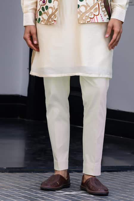 Juhi Bengani Cream Silk, Cotton, Muslin Zari Designer Multi Colour Bundi Set Online at Aza Fashions Juhi Bengani_Cream Silk, Cotton, Muslin Zari Designer Multi Colour Bundi Set _Online_at_Aza_Fashions