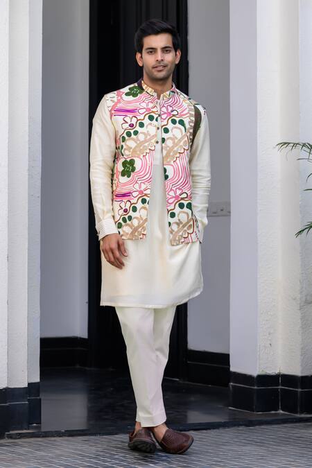 Buy Juhi Bengani Cream Silk, Cotton, Muslin Zari Designer Multi Colour Bundi Set Buy_Juhi Bengani_Cream Silk, Cotton, Muslin Zari Designer Multi Colour Bundi Set