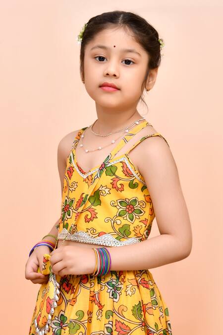 Yuvraani Jaipur_Yellow Muslin, Cotton, Net Lace, Sequins Digital Print Lehenga Set _Online_at_Aza_Fashions