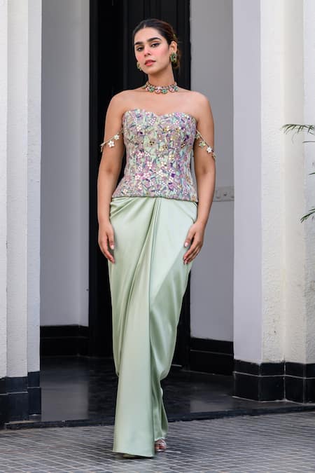 Juhi Bengani Green Satin Sequins Sweetheart Neck Multi Colour Corset And Dhoti Skirt Set at Aza Fashions Juhi Bengani_Green Satin Sequins Sweetheart Neck Multi Colour Corset And Dhoti Skirt Set _at_Aza_Fashions