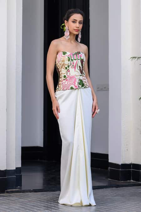 JUHI BENGANI Multi Color Satin, Organza Embroidery Sweetheart Neck Fusion Corset And Skirt Set 