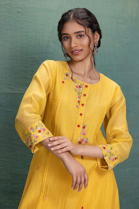 Shop Kahani Lush Yellow Chanderi Embroidery Round , Button-down Kurta Pant Set Online at Aza Fashions Shop_Kahani Lush_Yellow Chanderi Embroidery Round , Button-down Kurta Pant Set _Online_at_Aza_Fashions