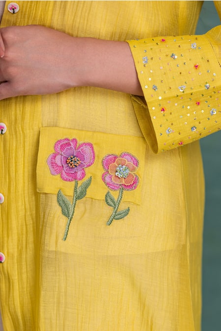 Kahani Lush Yellow Chanderi Embroidery Collared Shrug Set With at Aza Fashions Kahani Lush_Yellow Chanderi Embroidery Collared Shrug Set With _at_Aza_Fashions