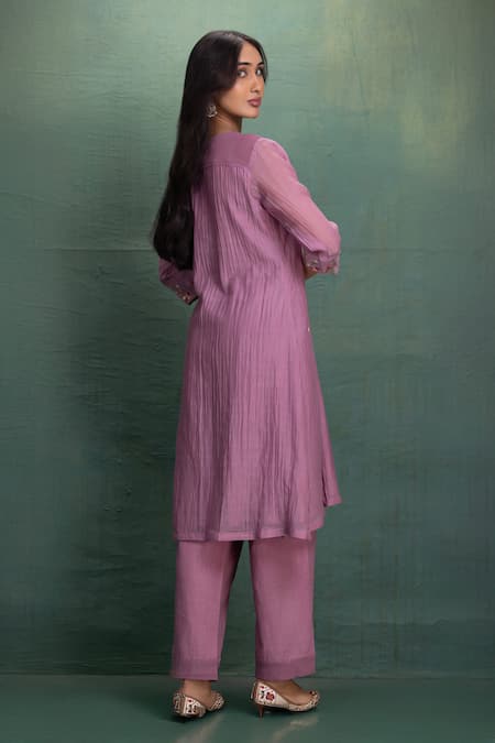 Kahani Lush Pink Embroidered Kurta Pant Set 