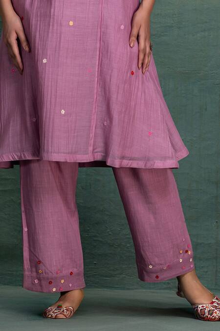 Buy_Kahani Lush_Pink Chanderi Embroidery Round Neck Kurta Pant Set _Online_at_Aza_Fashions