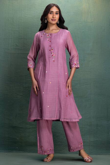 Shop_Kahani Lush_Pink Chanderi Embroidery Round Neck Kurta Pant Set _Online_at_Aza_Fashions