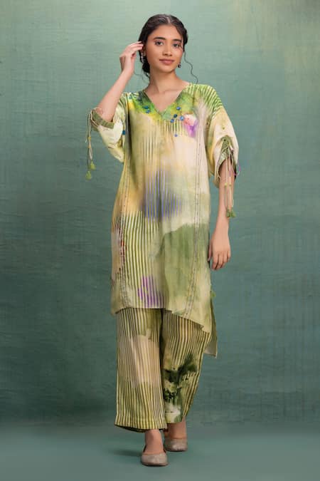 Kahani Lush Green Cotton, Silk Embroidery V-neck Digital Print Kurta Set 