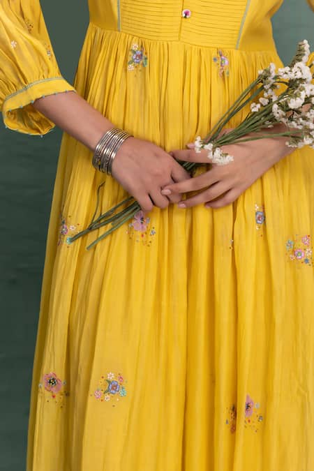 Kahani Lush_Yellow Chanderi Embroidery V-neck Hand Midi Dress _at_Aza_Fashions