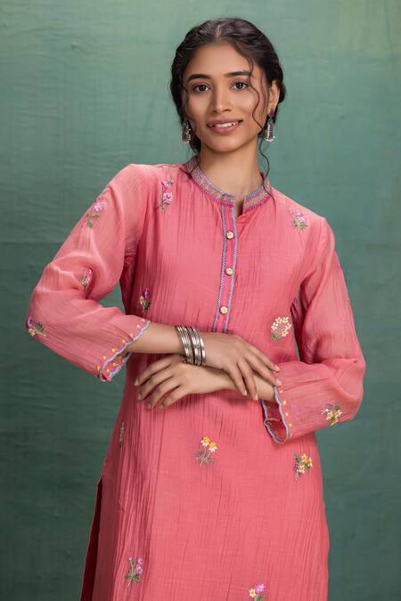 Shop_Kahani Lush_Pink Chanderi Embroidery Mandarin Collar Machine Kurta Set _Online_at_Aza_Fashions