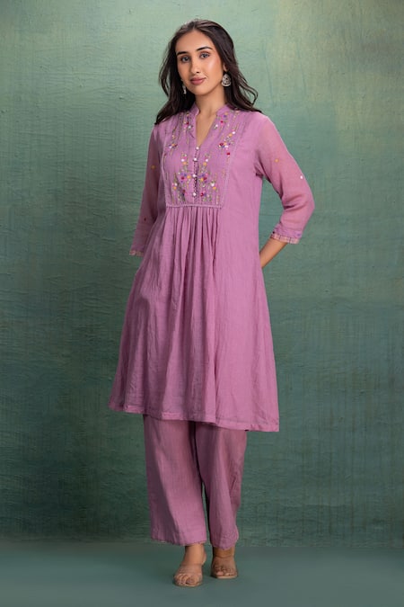 Buy_Kahani Lush_Pink Cotton Embroidery Split V-neck Machine Kurta Set _Online_at_Aza_Fashions