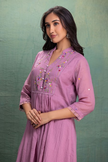 Shop_Kahani Lush_Pink Cotton Embroidery Split V-neck Machine Kurta Set _Online_at_Aza_Fashions
