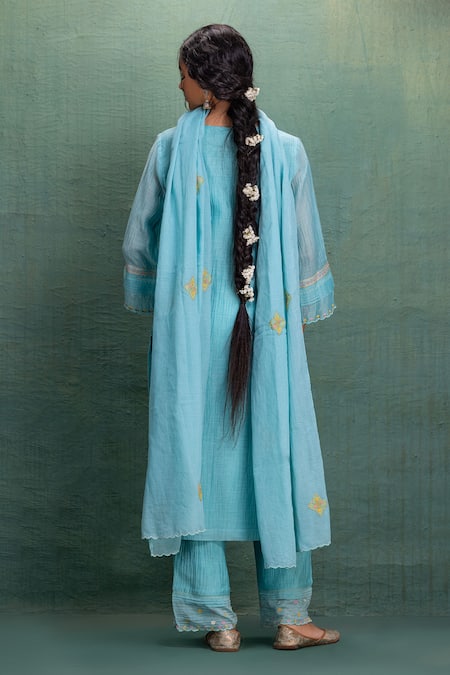 Kahani Lush Blue Chanderi Embroidered Kurta Set 