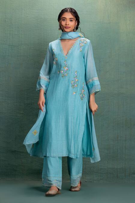 Shop_Kahani Lush_Blue Chanderi Embroidery Split V-neck Kurta Set _Online_at_Aza_Fashions