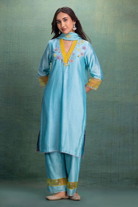 Buy_Kahani Lush_Blue Chanderi Embroidery Split V-neck Kurta Set _Online_at_Aza_Fashions