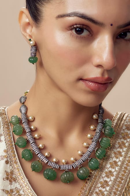 Buy_Vivinia By Vidhi Mehra_Green Imitation Diamonds Kundan Polki Necklace And Earring Set 