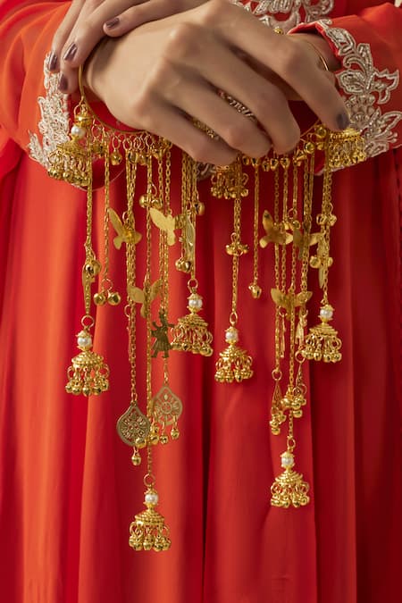 Buy Vivinia By Vidhi Mehra Gold Plated Adjustable Kaleera Bangles Online at Aza Fashions Buy_Vivinia By Vidhi Mehra_Gold Plated Adjustable Kaleera Bangles _Online_at_Aza_Fashions