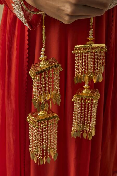 Shop Vivinia By Vidhi Mehra Gold Plated Kundan Polki Kaleera Set Online at Aza Fashions Shop_Vivinia By Vidhi Mehra_Gold Plated Kundan Polki Kaleera Set _Online_at_Aza_Fashions